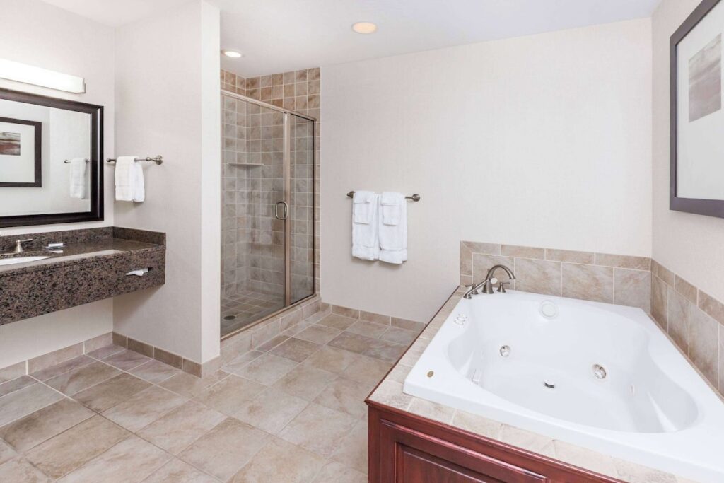 Wingate by Wyndham – Sylvania/Toledo - Image 1
