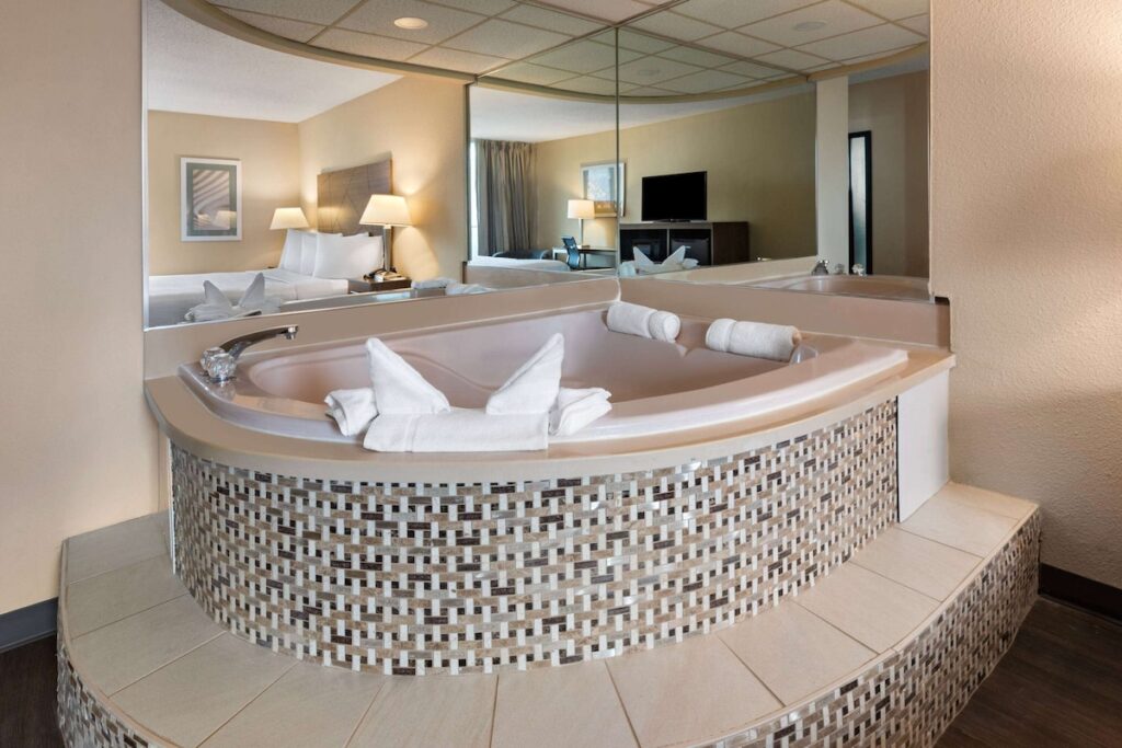 Wingate by Wyndham Troy - Image 1