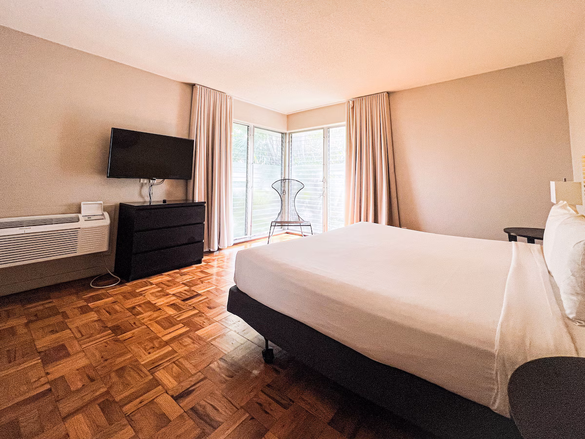 Winterset A North Beach Village Resort Hotel - Image 1