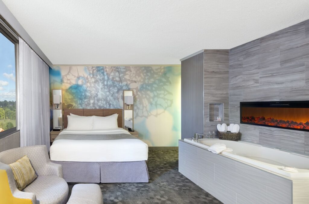 Wyndham Garden at Niagara Falls - Image 4