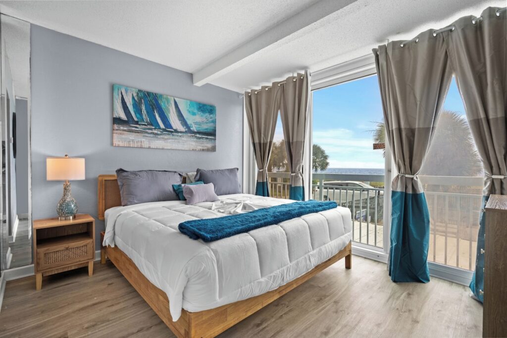 Yachtsman Ocean Front Resort - Image 3